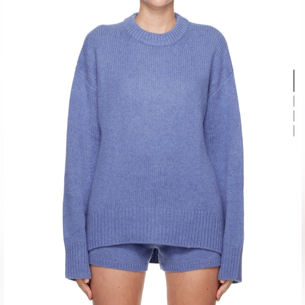 100% cashmere crewneck sweater
